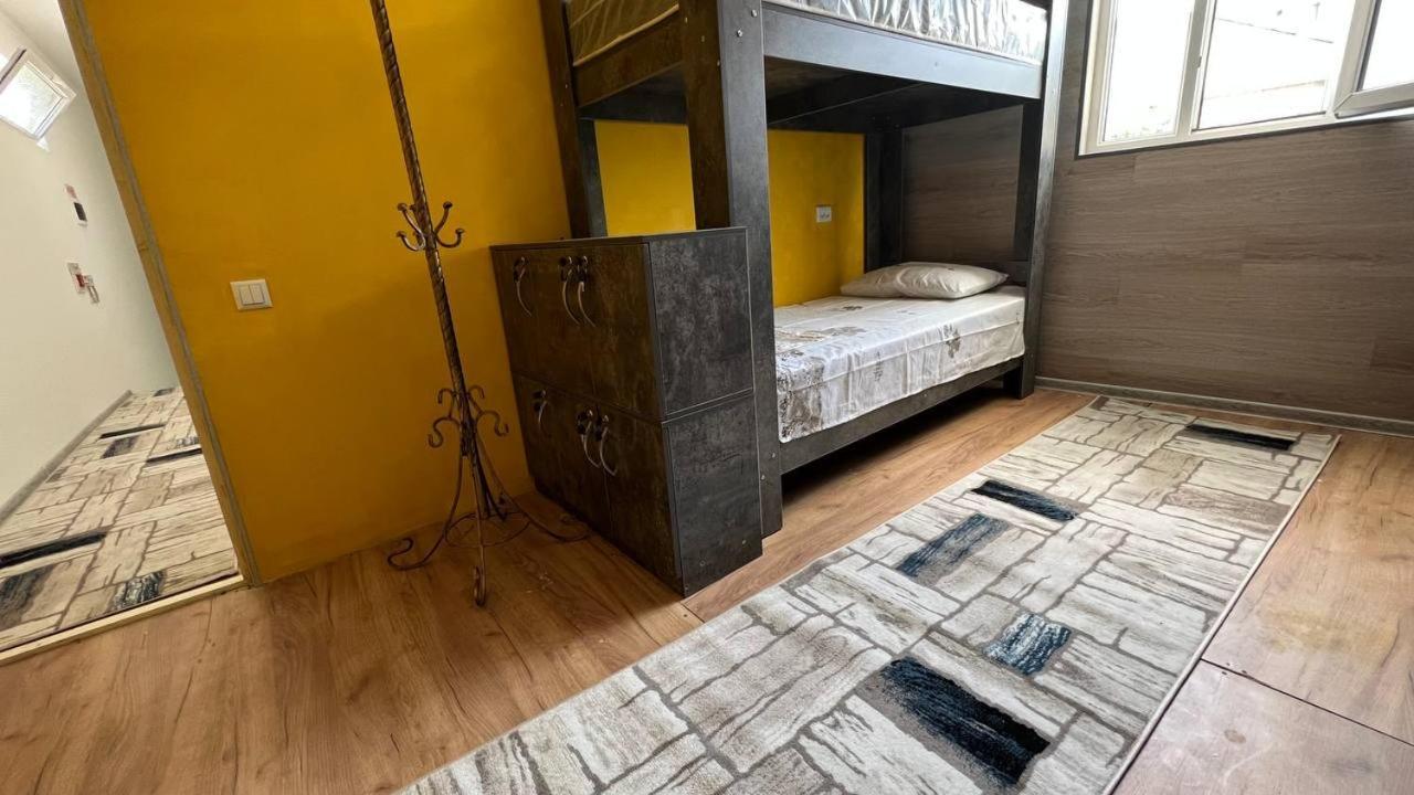 Hostel L&K Tasken Kültér fotó