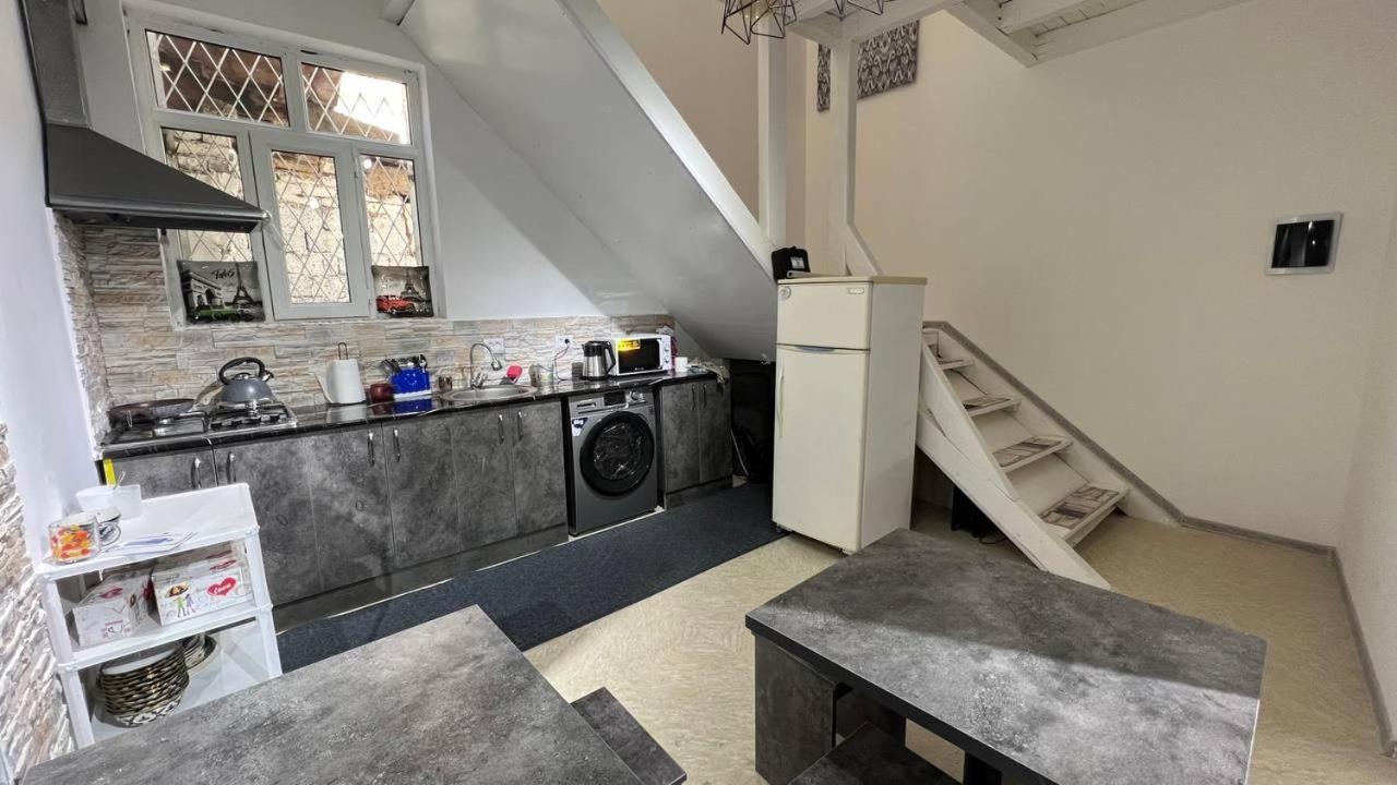 Hostel L&K Tasken Kültér fotó